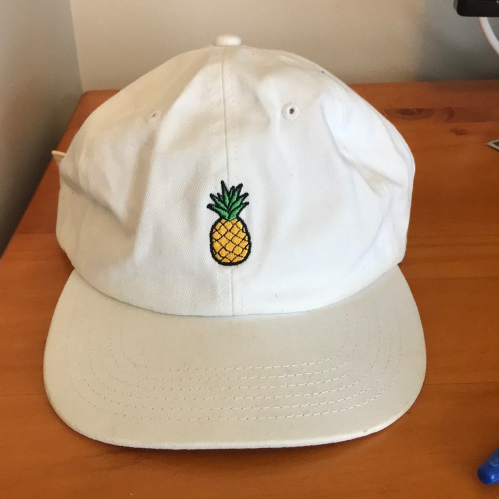 PacSun Pineapple hat
